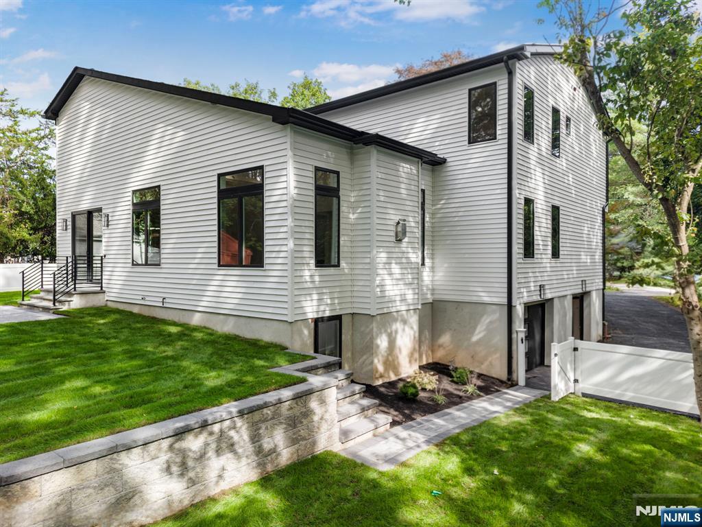 914 Hammond Road - Photo 4