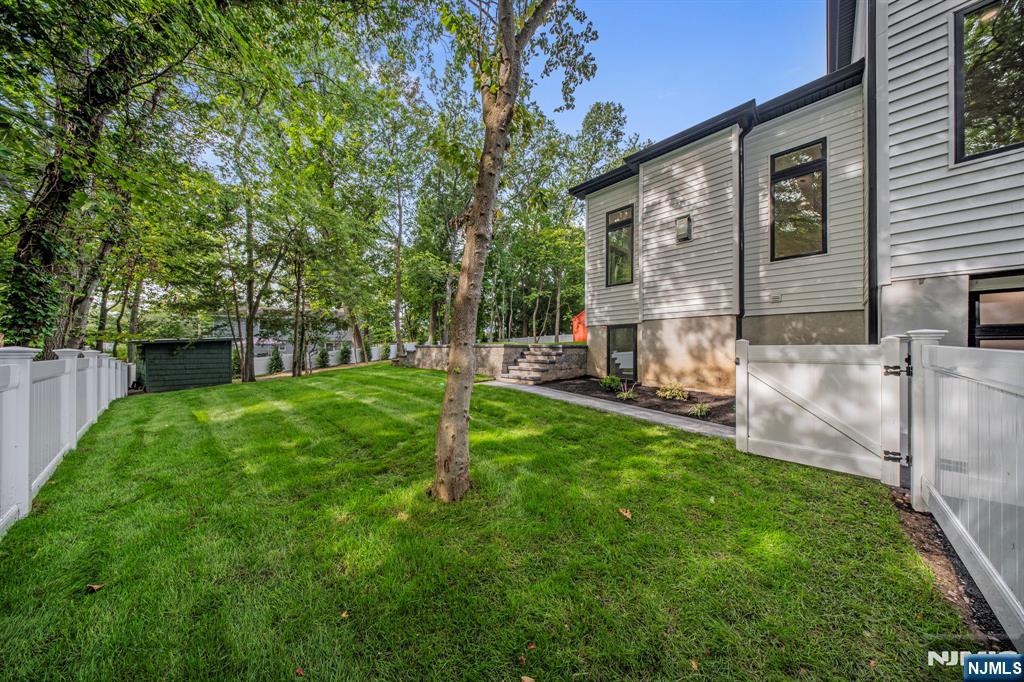 914 Hammond Road — photo 49