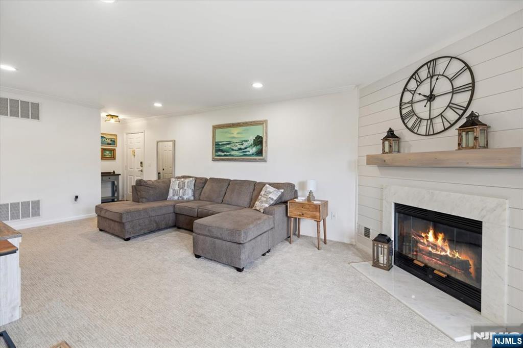 291 Coventry Court - Photo 3