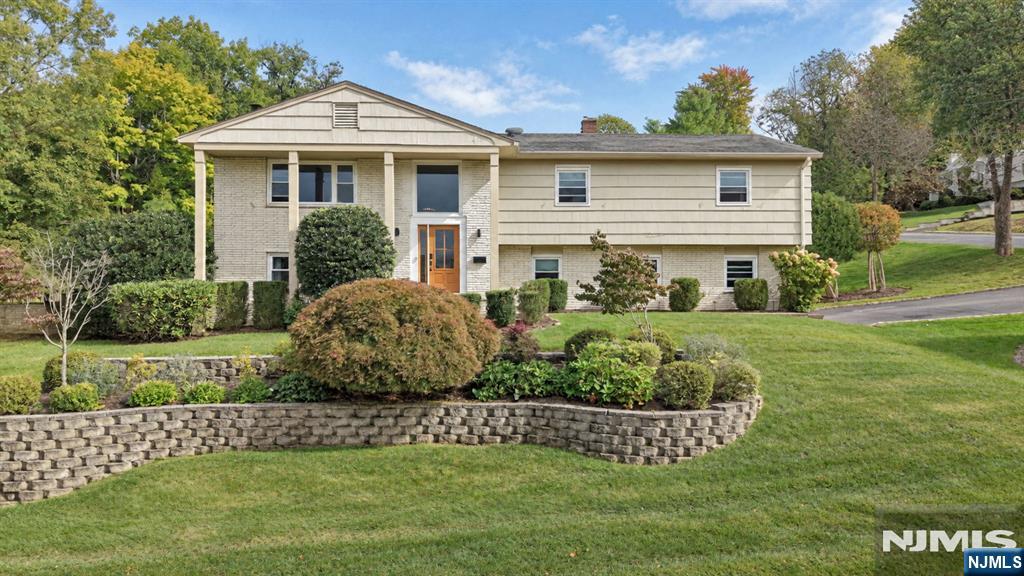 1 Syme Avenue - Photo 2