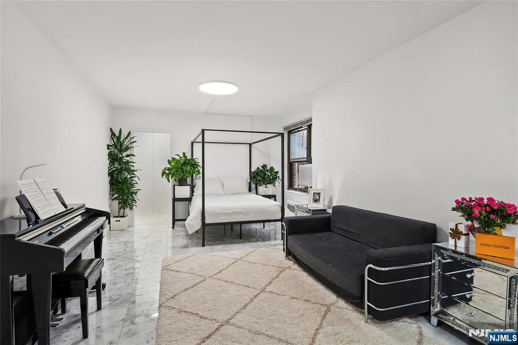 Photo 1 of Condo for sale at 401 Park #2D, Fort Lee, NJ 07024 | MLS# 26037096 | Listing updated on 2026-10-05
