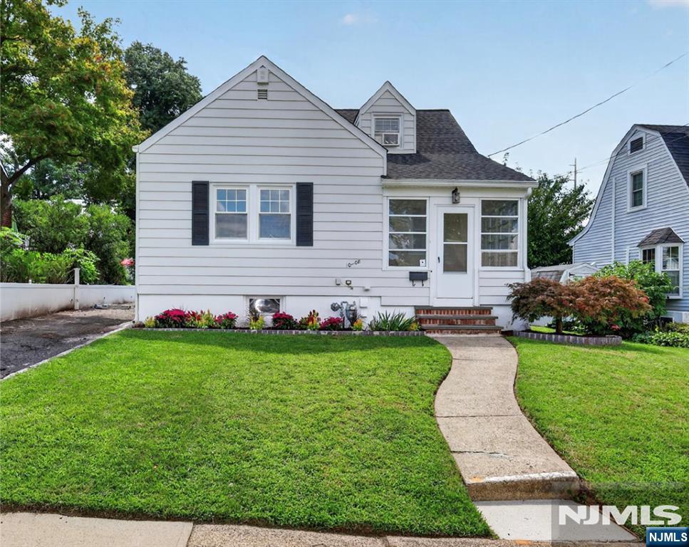 10-08 Campbell Road - Photo 2