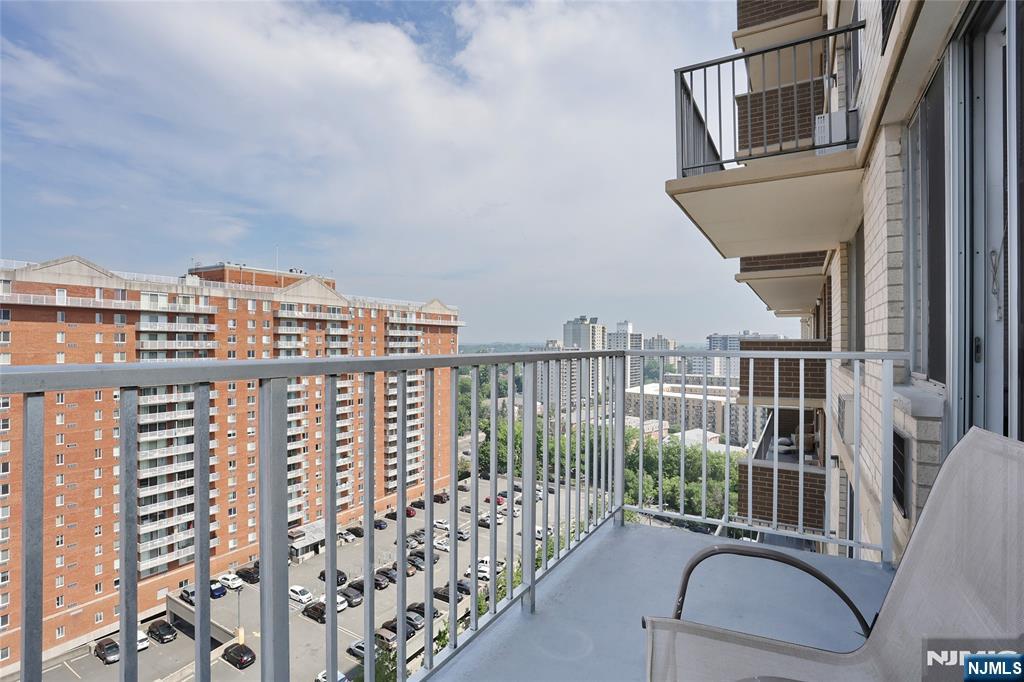 160 Overlook Avenue #19D