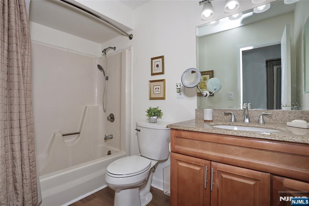 160 Overlook Avenue #19D