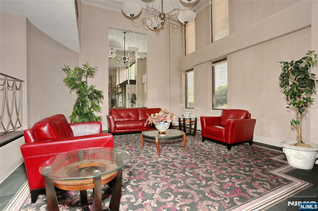 160 Overlook Avenue #19D