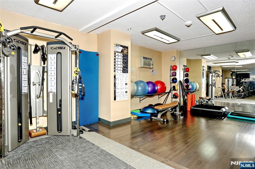 160 Overlook Avenue #19D