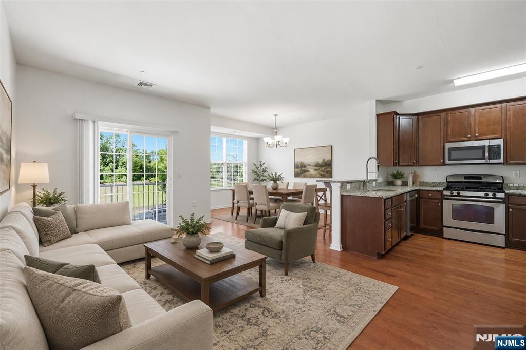 404 Waterview Court 404