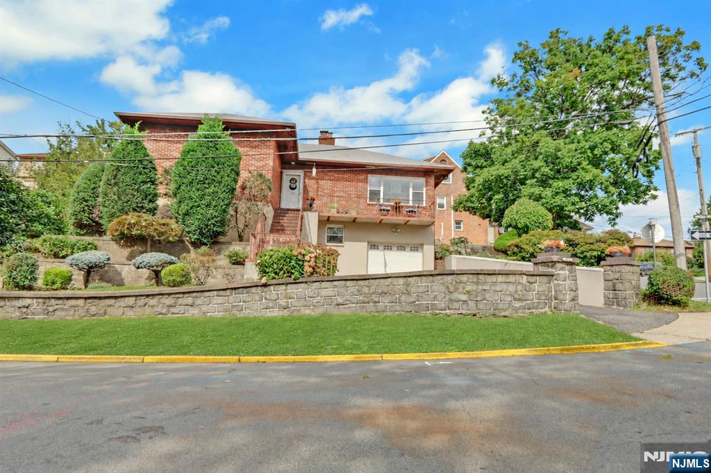 Photo 3 of Sale Pending at 401 Adolphus Ave, Cliffside Park, NJ 07010 | MLS# 26037113 | Listing updated on 2026-10-06