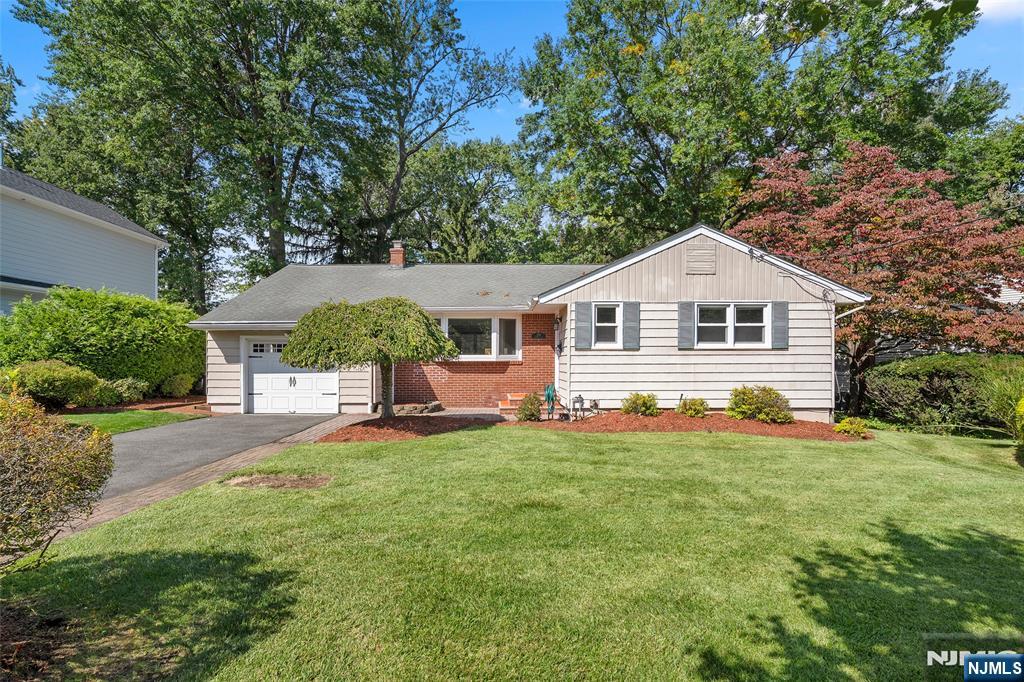 259 Garden Place - Photo 1