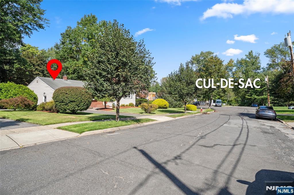 259 Garden Place - Photo 3