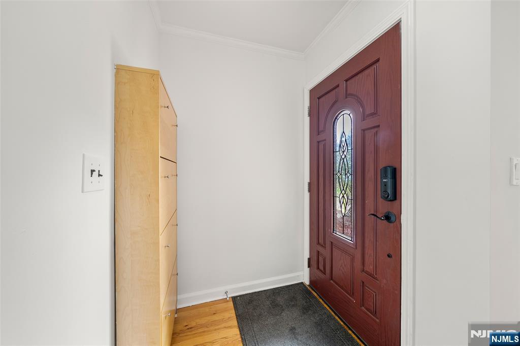 259 Garden Place - Photo 4