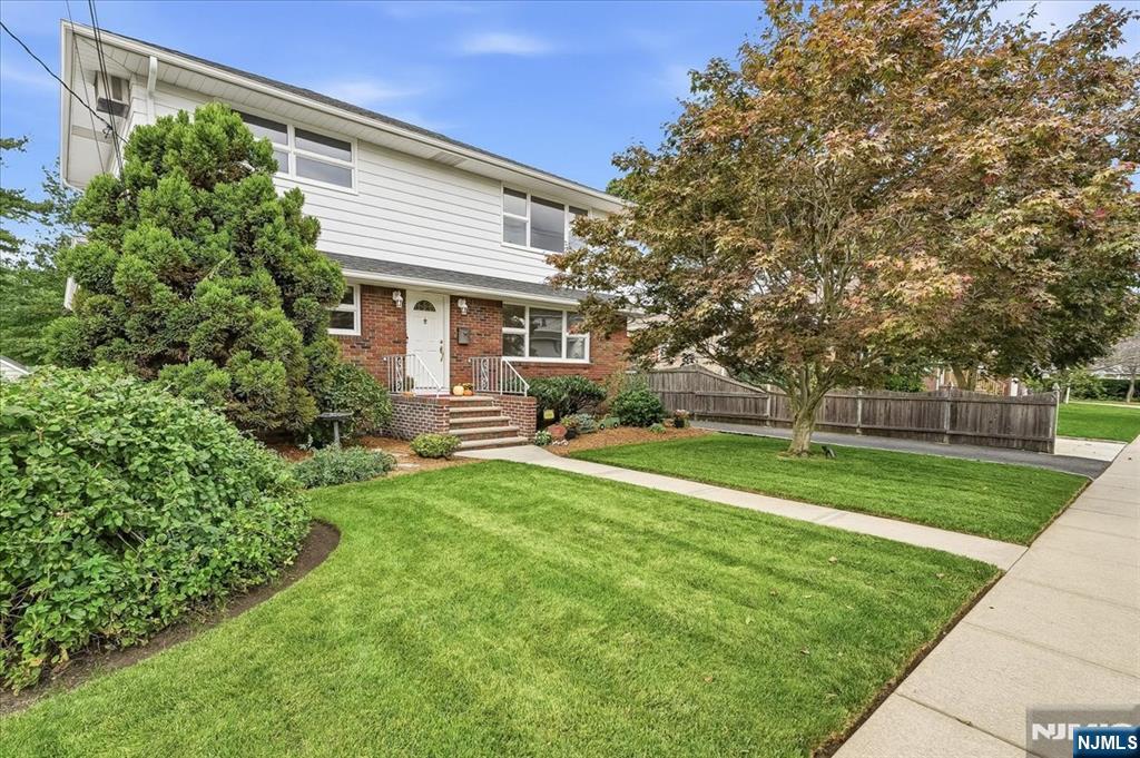261 Gaston Avenue - Photo 1