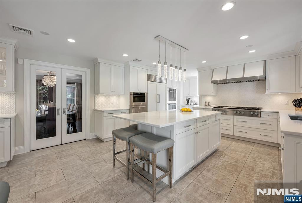 402 Highland Avenue — photo 14