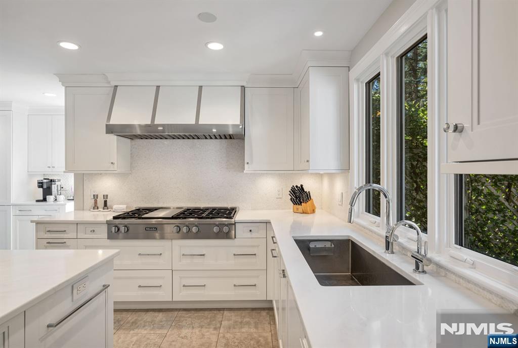 402 Highland Avenue — photo 15