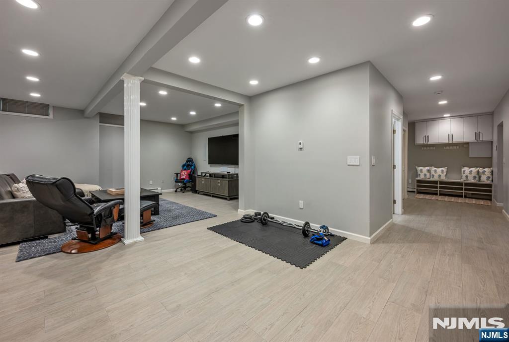 402 Highland Avenue — photo 41