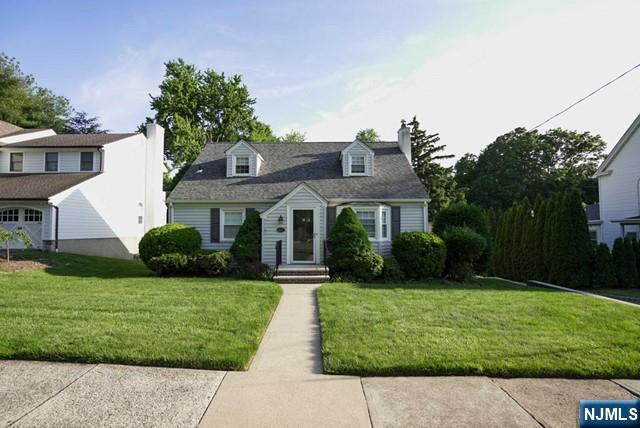 237 Glen Avenue - Photo 1