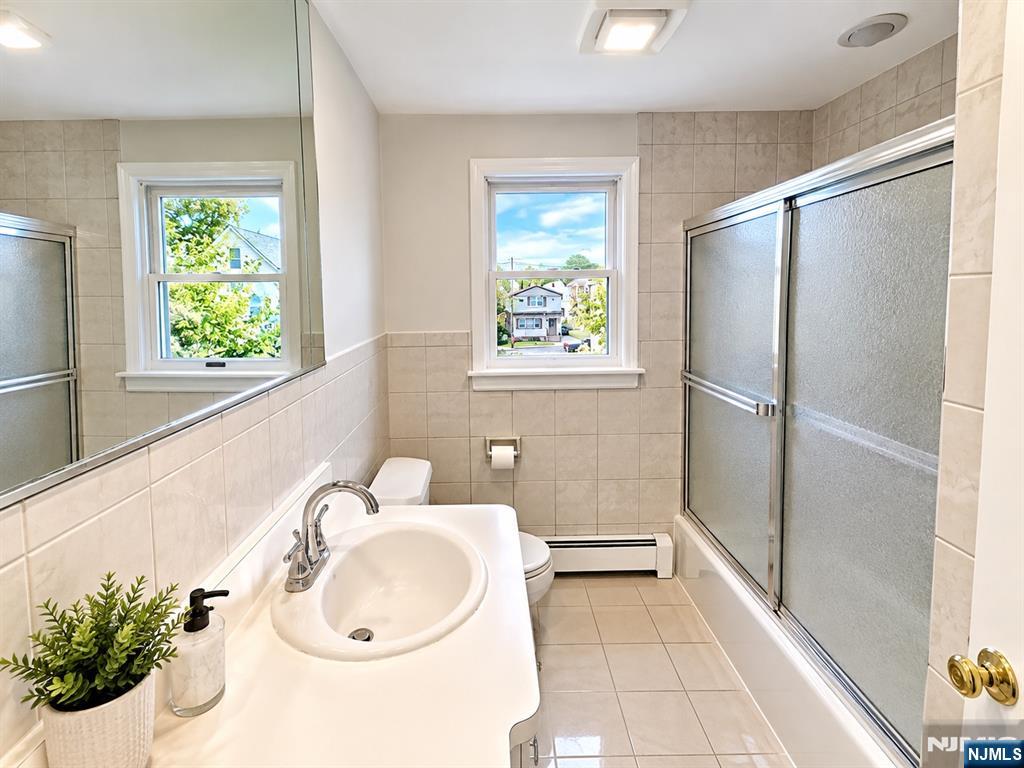 95 Union Avenue 2nd Fl - Photo 4