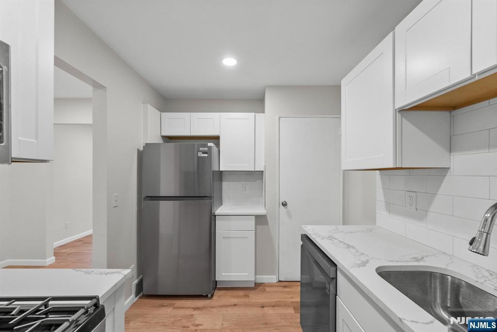 925 Middlesex Street