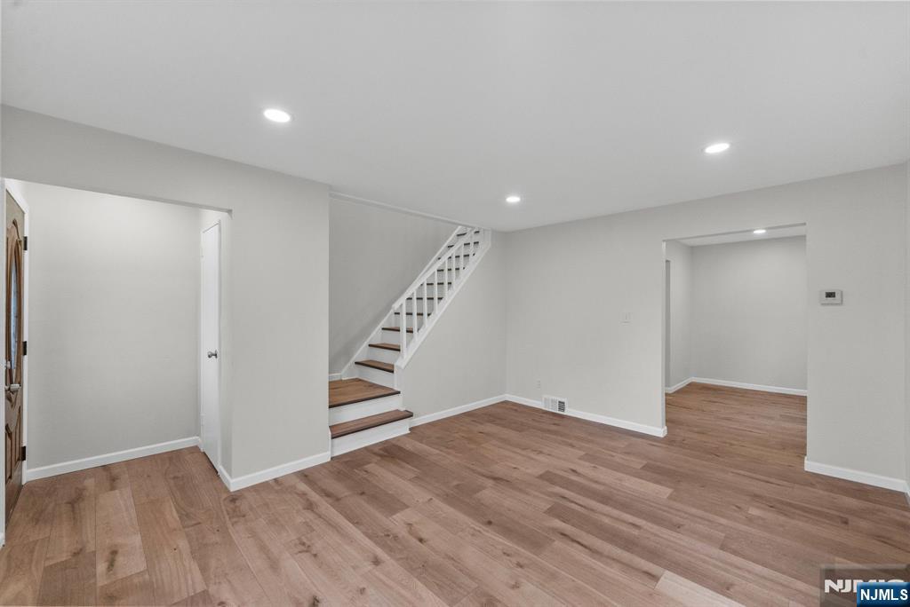 925 Middlesex Street - Photo 3