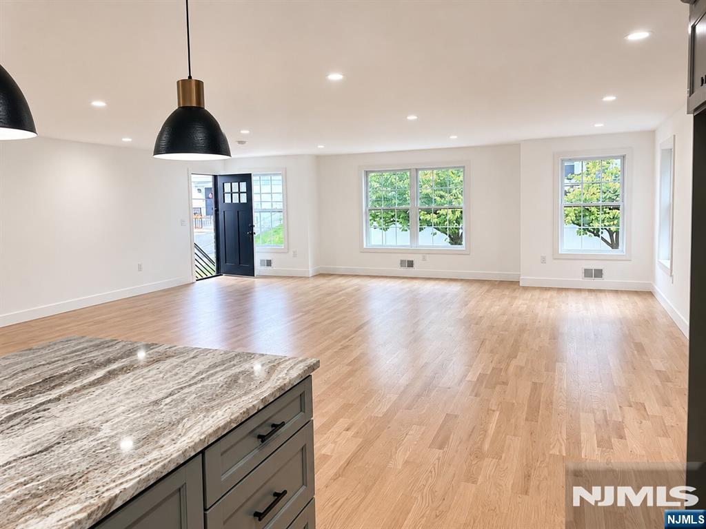 6909 Liberty Avenue 2 - Photo 3