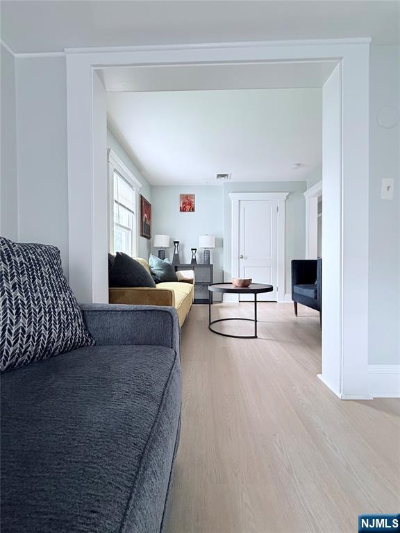136 Prospect Street 2nd Floor - Photo 4