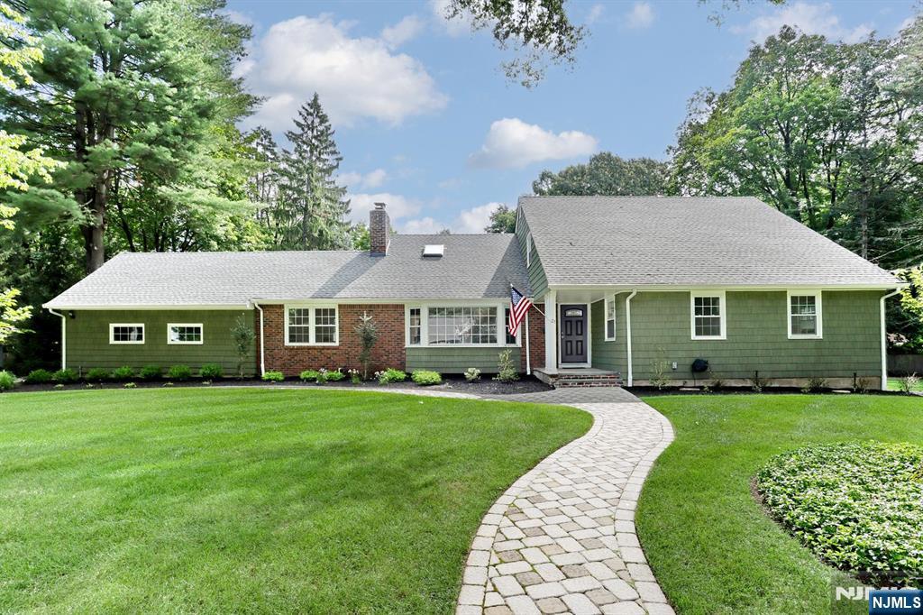 21 Benson Avenue - Photo 1