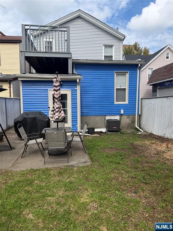 74 Union Street - Photo 2