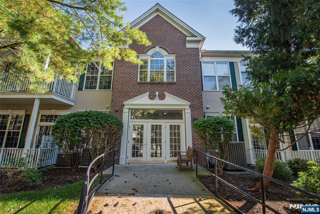 1313 Four Seasons Drive - Photo 2