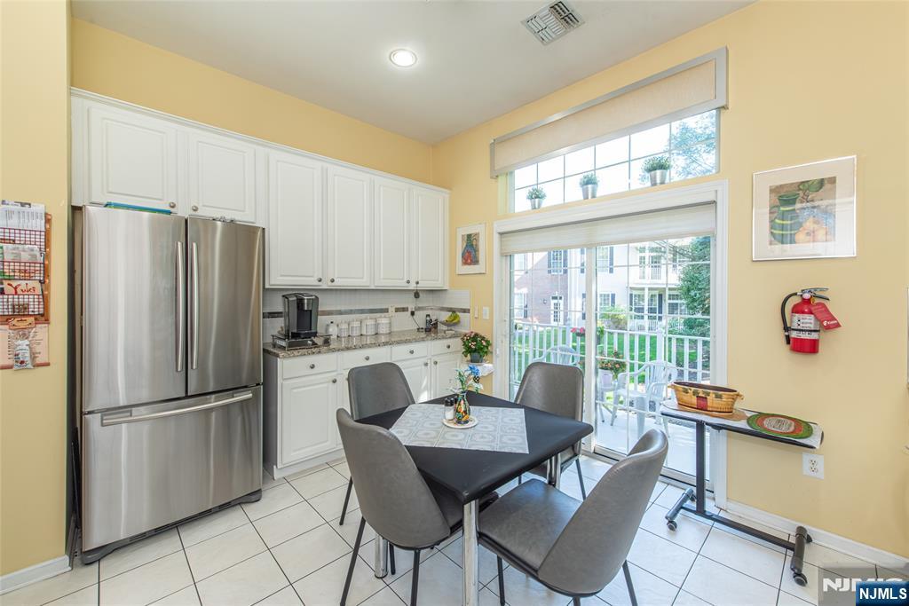 1313 Four Seasons Drive - Photo 3