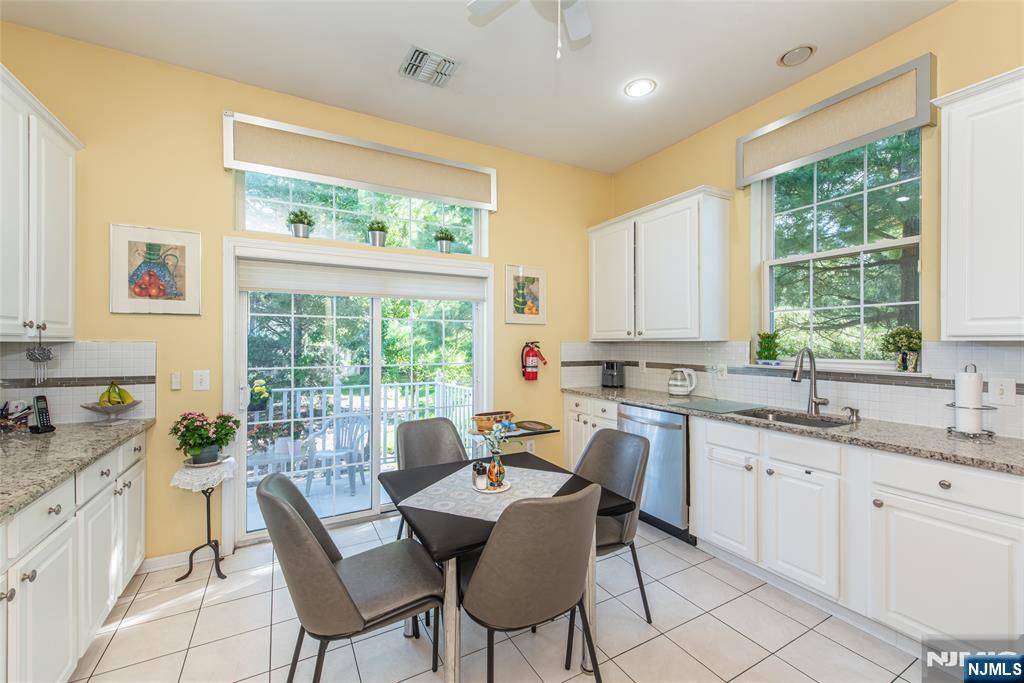 1313 Four Seasons Drive - Photo 5
