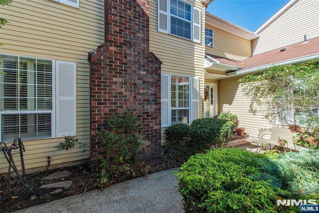 8 Birdseye Circle - Photo 1