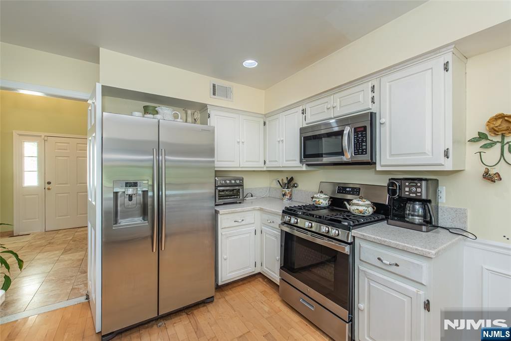 8 Birdseye Circle - Photo 2
