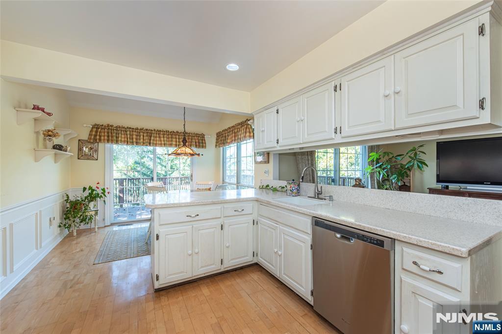 8 Birdseye Circle - Photo 3
