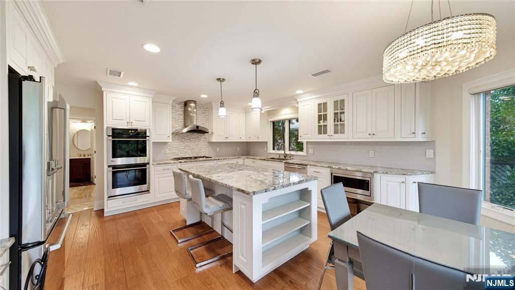 Photo 4 of Single family home for sale at 339 Tremont Ave, Fort Lee, NJ 07024 | MLS# 26037185 | Listing updated on 2026-10-06