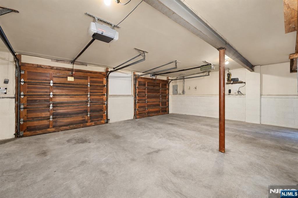 222 Vreeland Avenue