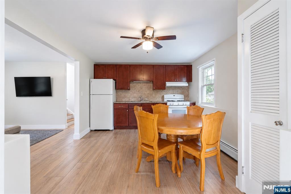 16 Lincoln Street - Photo 3