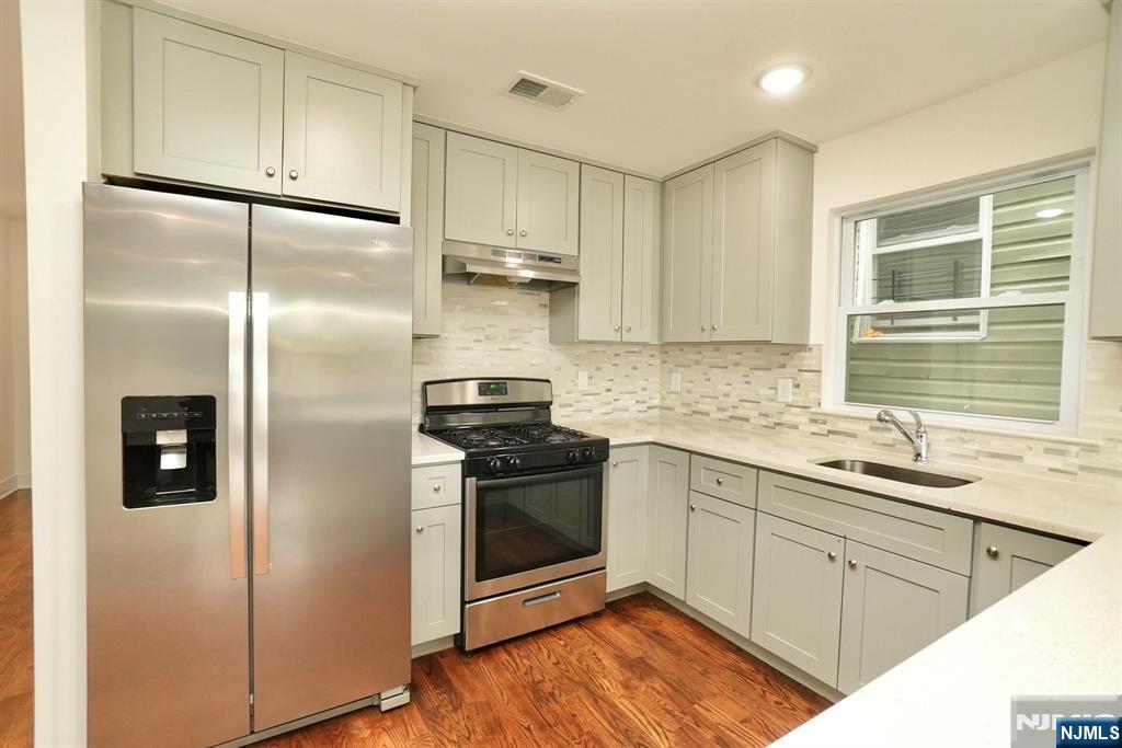 Photo 3 of Multi family home for sale at 478 S 16th Street, Newark, NJ 07103 | MLS# 26037196 | Listing updated on 2026-10-05