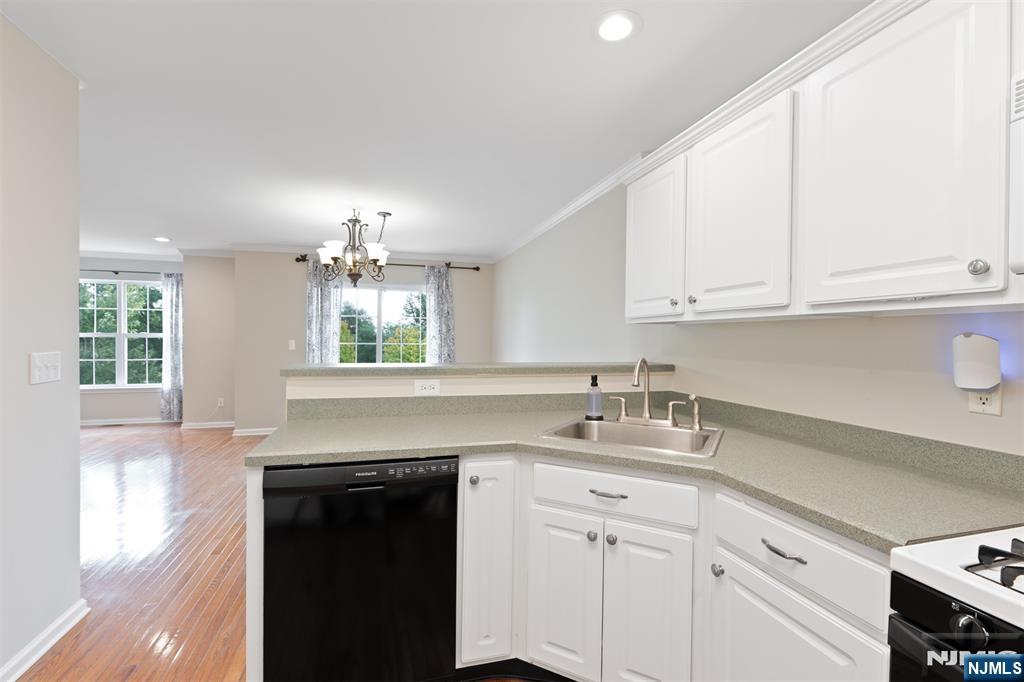 1030 Robin Court 700 - Photo 5
