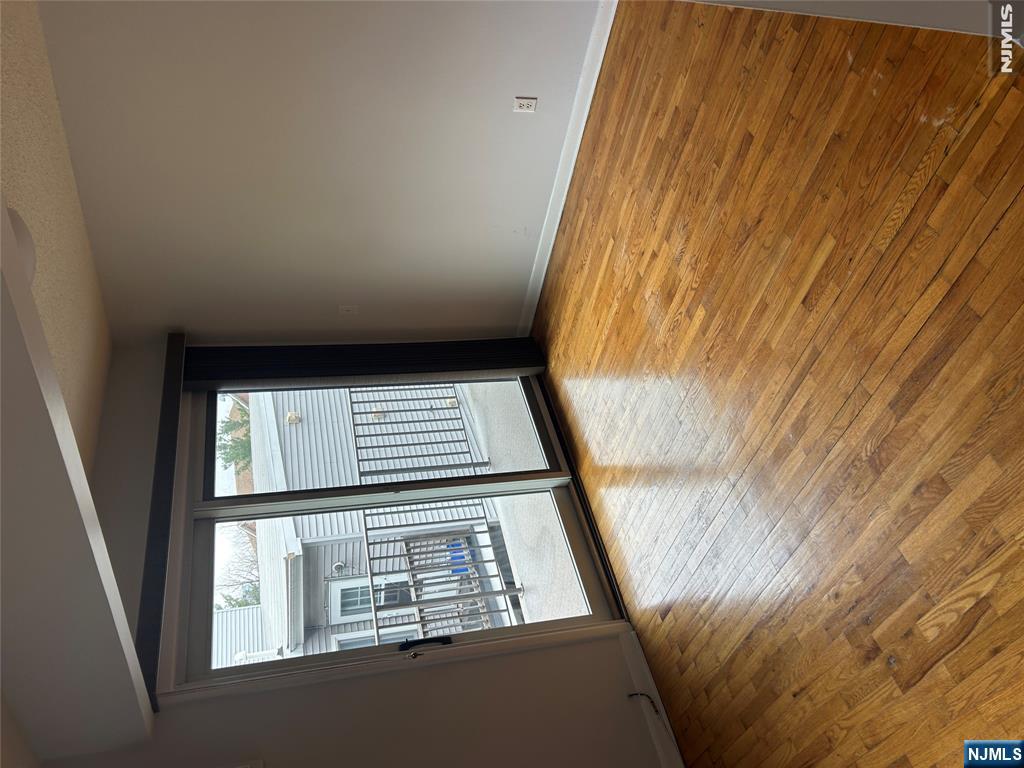 148 Undercliff Avenue 4 - Photo 5