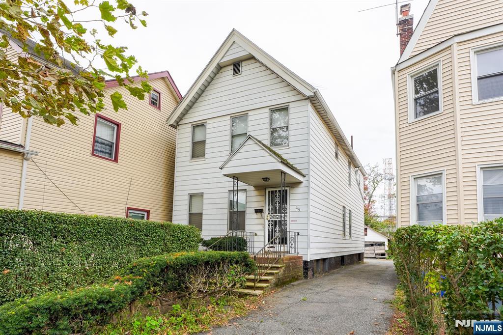 Photo 1 of Single family home for sale at 233 Park St, East Orange, NJ 07017 | MLS# 26037219 | Listing updated on 2026-10-06