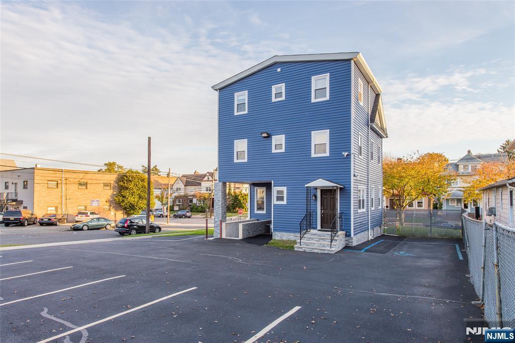 414 Clifton Avenue - Photo 3