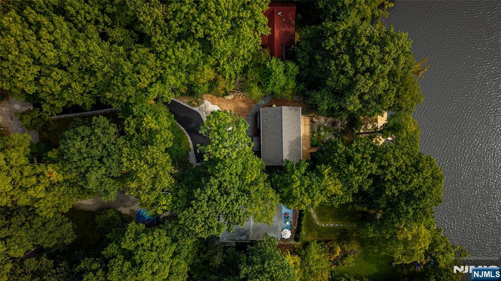 310 Lakeshore Drive - Photo 4