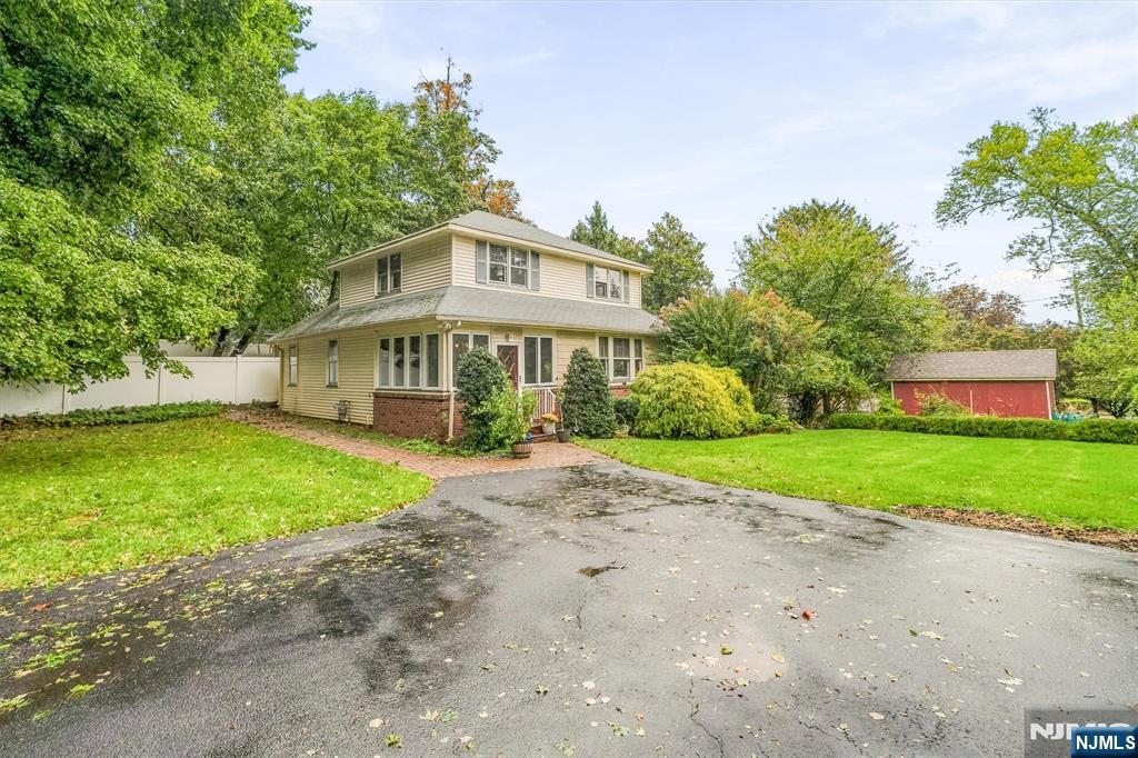 149 W Grand Avenue - Photo 3