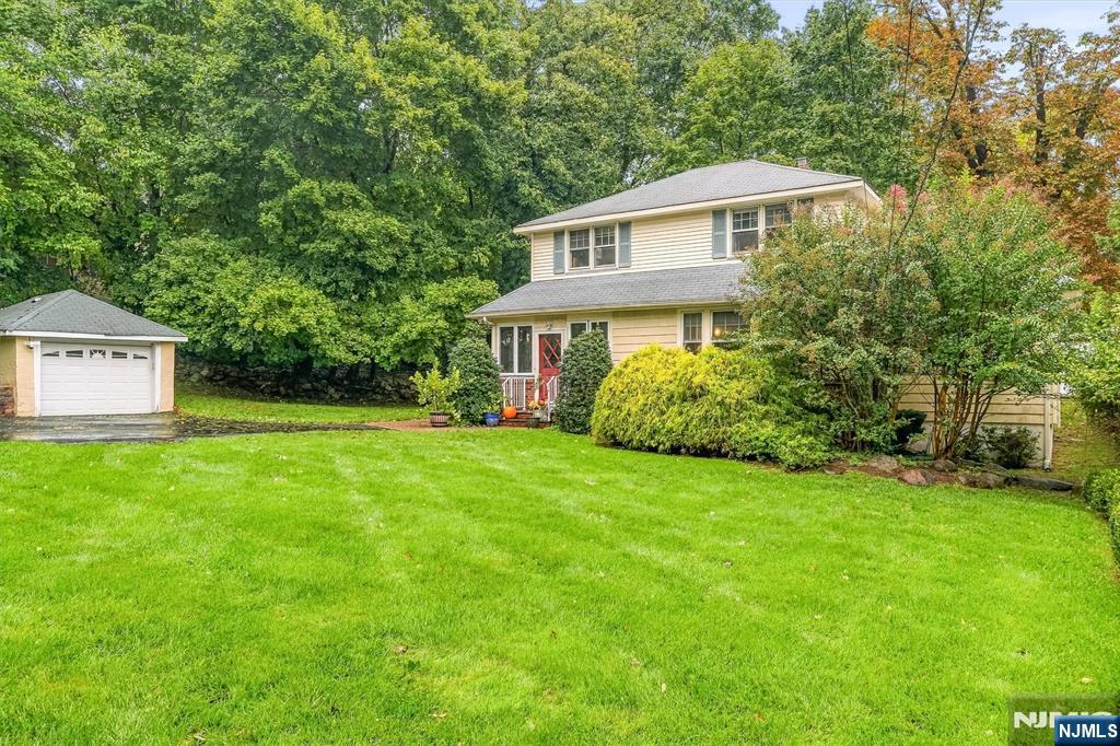 149 W Grand Avenue - Photo 4