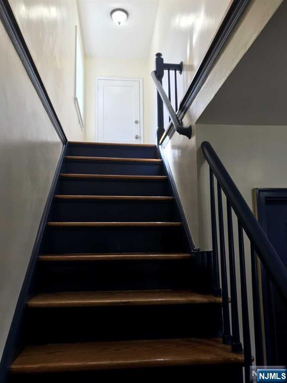772 Clark Avenue 2nd Fl - Photo 2