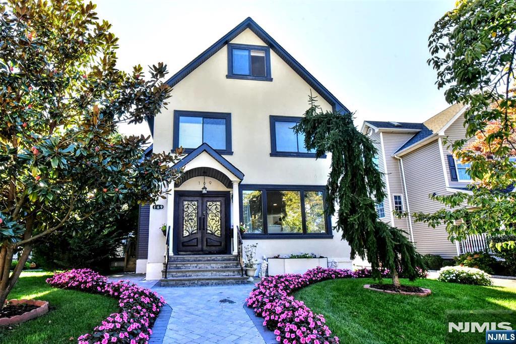 169 Woodward Avenue - Photo 2