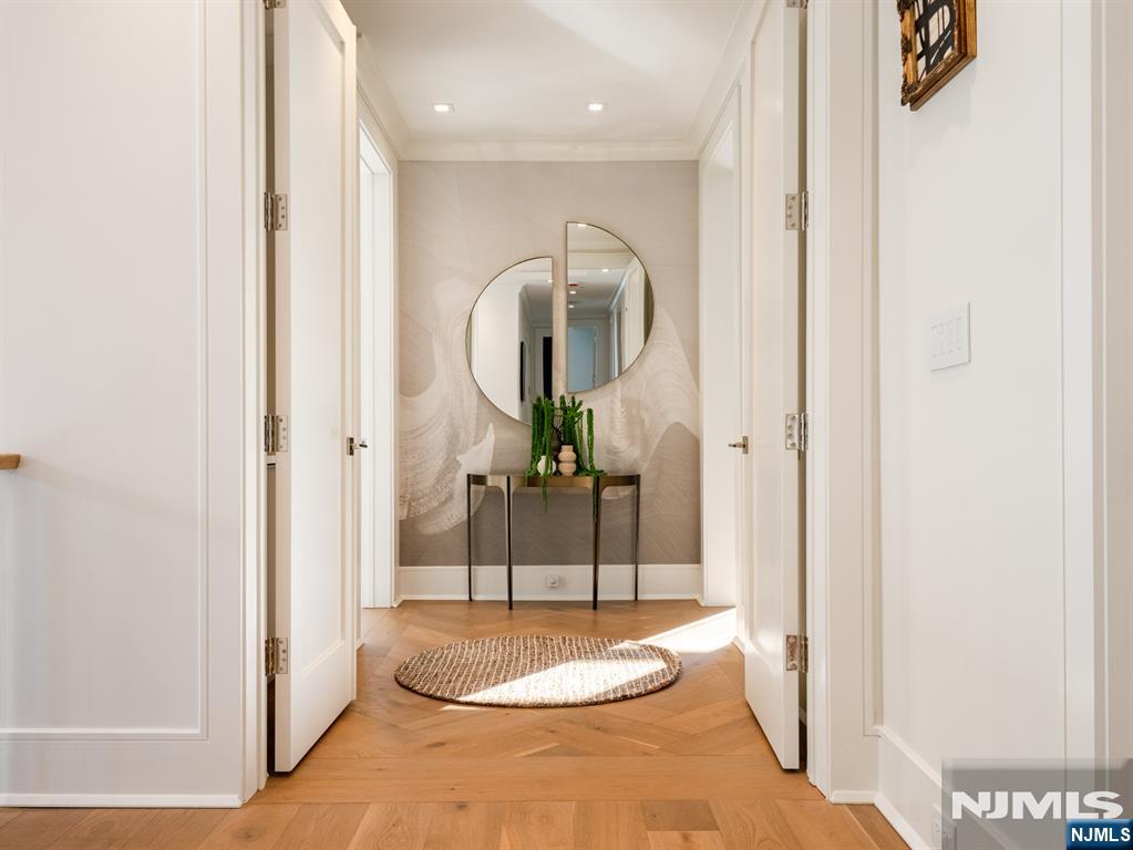 16-18 Paris Avenue #4 — photo 27