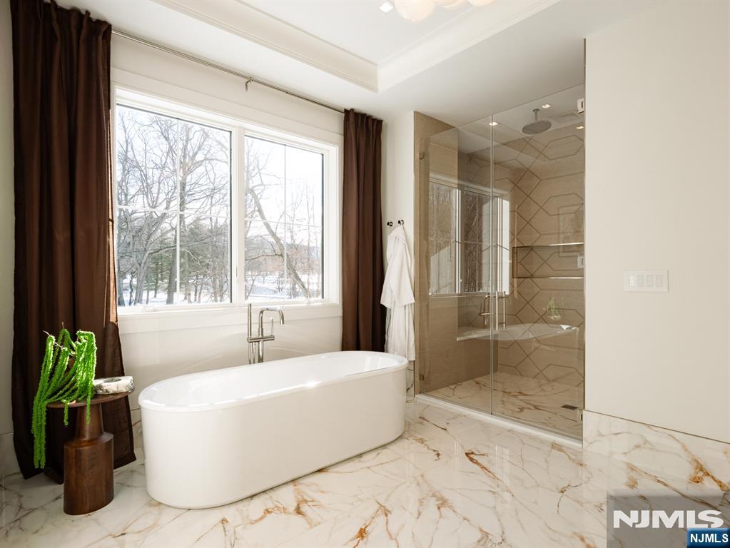 16-18 Paris Avenue #4 — photo 33