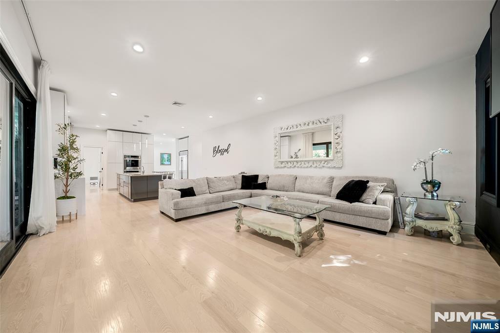 355 Summit Street — photo 12