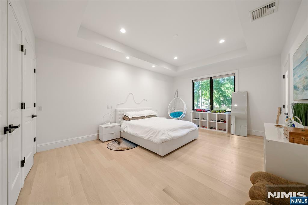 355 Summit Street — photo 26